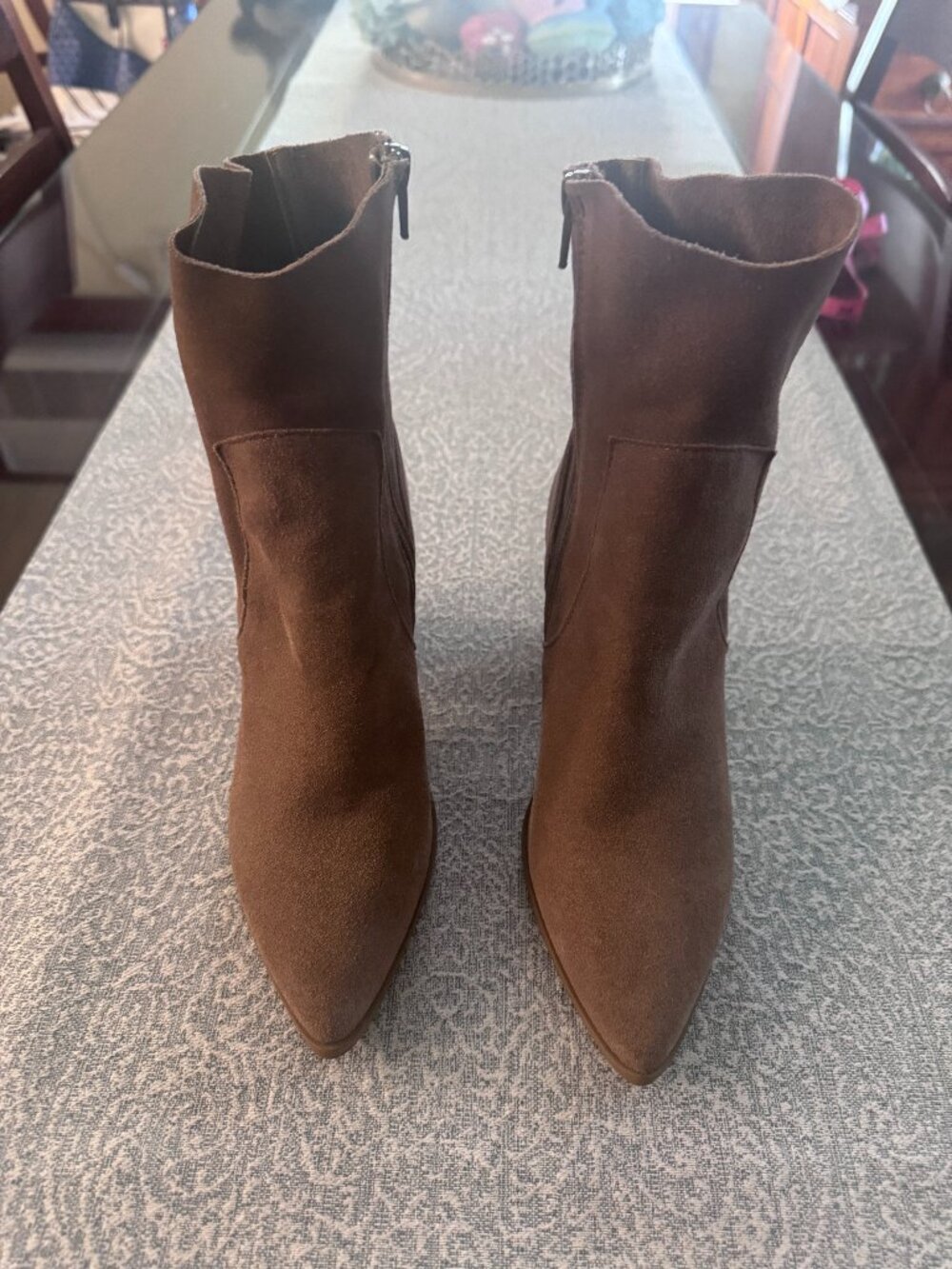 Steve Madden Genuine Suede Pointed Toe Jarvis Taupe Ankle Booties Size 8M